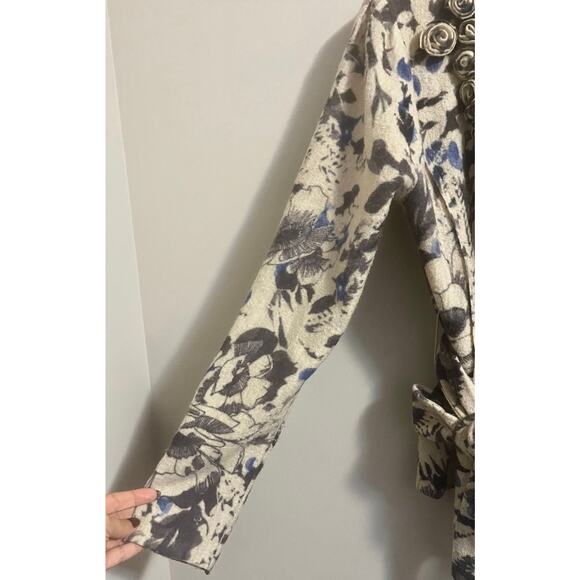 Anthropologie ‘Bud, Blossom and Blue Cardigan’ by Tabitha 100% Wool Women's sz M - Picture 7 of 8